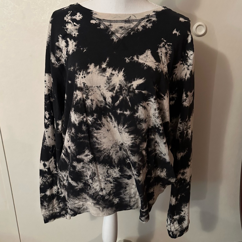 New Carly Jean Los Angeles black white tie dye long sleeve t-shirt, 1XL CJLA